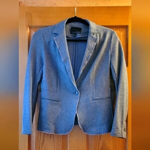 Banana Republic sporty and hip gray blazer, stretchy and comfortable